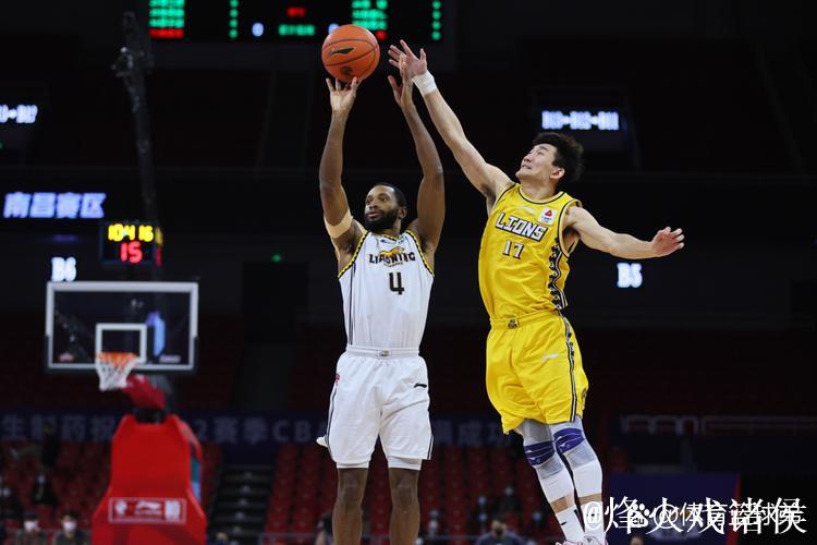 弗格32分辽宁终结上海16连胜 江苏不敌新疆 弗格32分辽宁终结上海16连胜 江苏不敌新疆